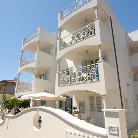 Residence Costa Smeralda กรอตตัมมาเร ภายนอก รูปภาพ