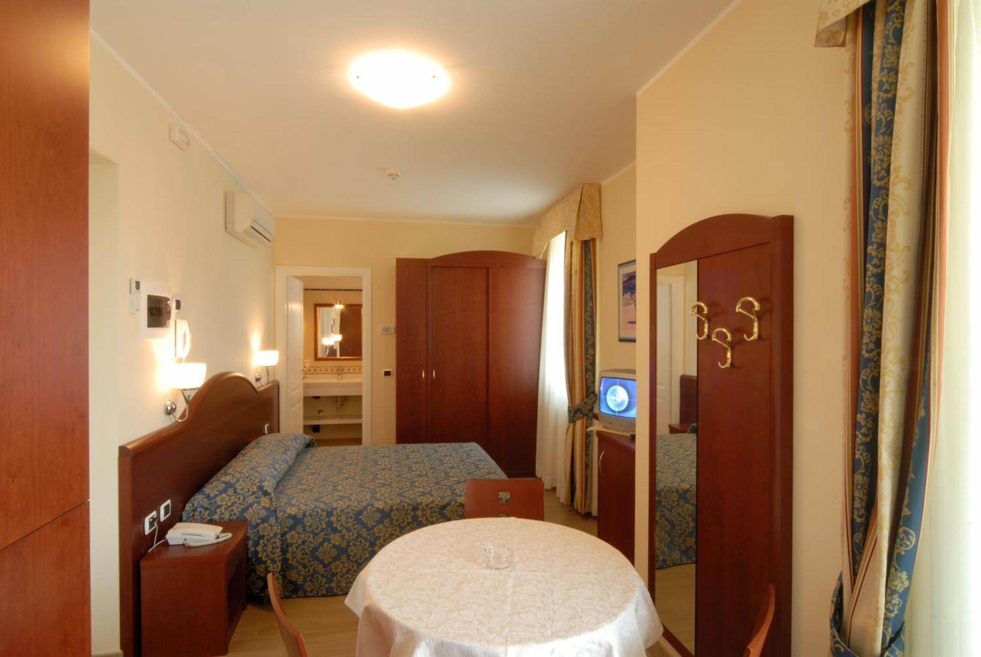 Residence Costa Smeralda กรอตตัมมาเร ภายนอก รูปภาพ