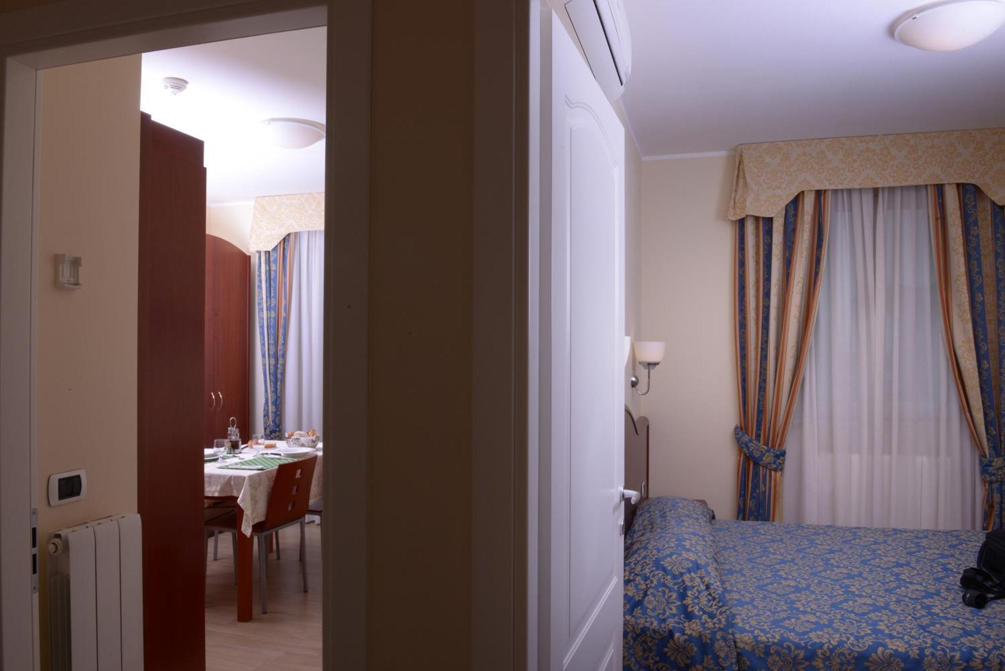 Residence Costa Smeralda กรอตตัมมาเร ภายนอก รูปภาพ