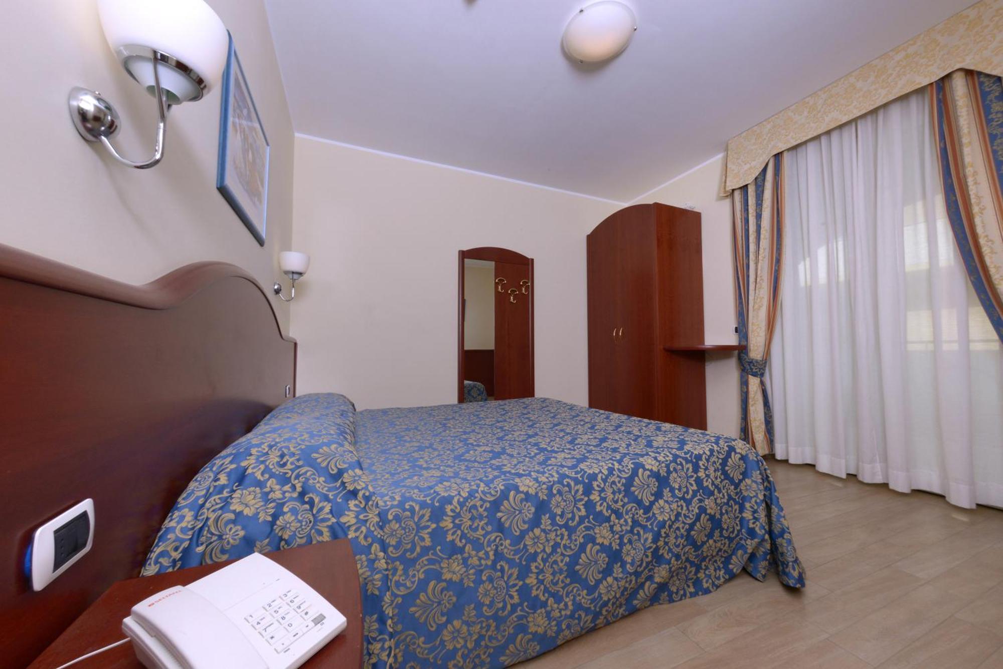 Residence Costa Smeralda กรอตตัมมาเร ภายนอก รูปภาพ