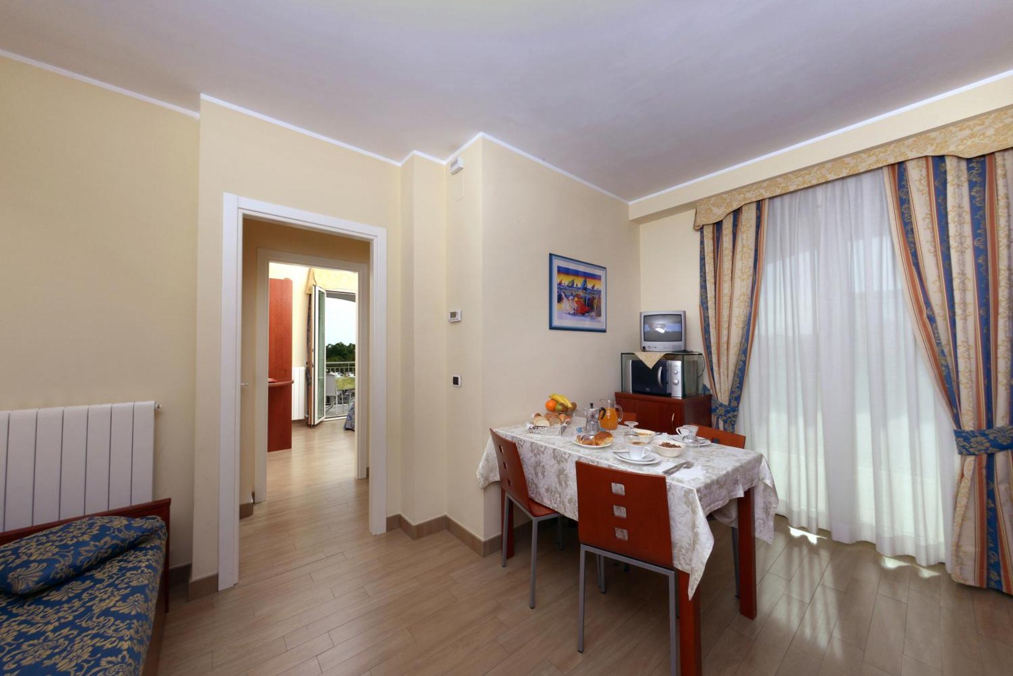 Residence Costa Smeralda กรอตตัมมาเร ภายนอก รูปภาพ