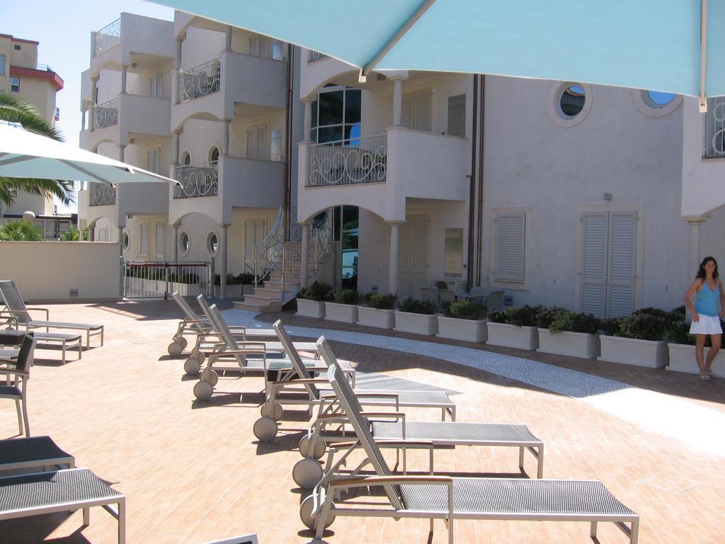 Residence Costa Smeralda กรอตตัมมาเร ภายนอก รูปภาพ