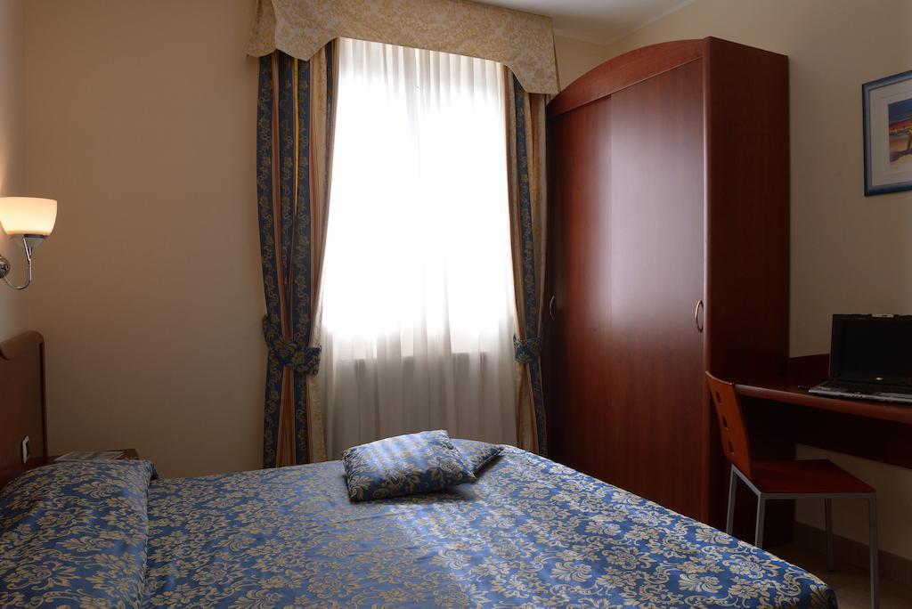 Residence Costa Smeralda กรอตตัมมาเร ภายนอก รูปภาพ