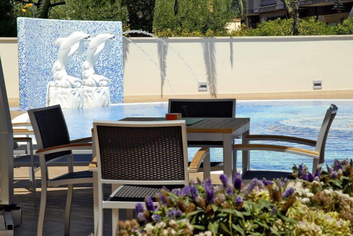 Residence Costa Smeralda กรอตตัมมาเร ภายนอก รูปภาพ